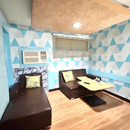Oyo 971 Liza Lodge Pasay Buitenkant foto