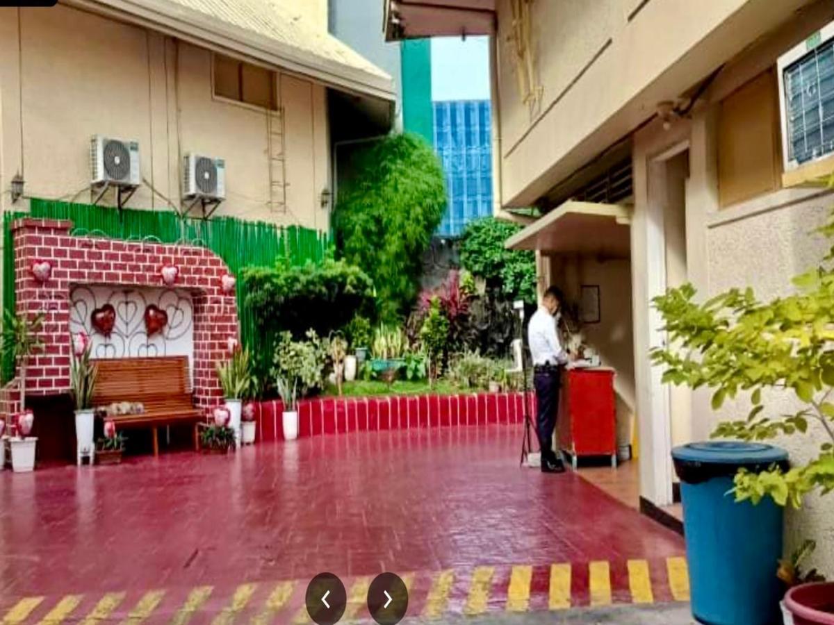 Oyo 971 Liza Lodge Pasay Buitenkant foto